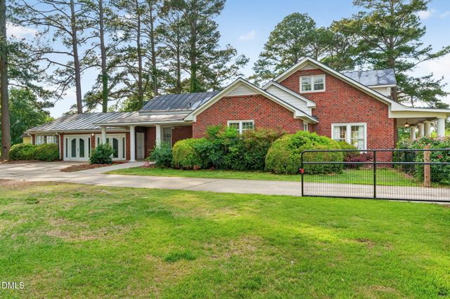 207 W 3rd Street, Princeton, NC 27569