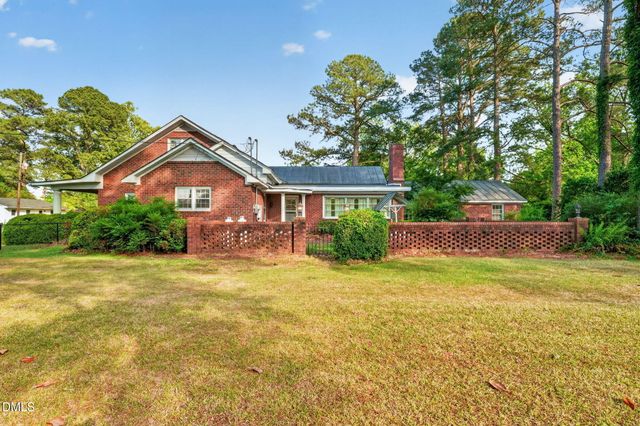 207 W 3rd Street, Princeton, NC 27569