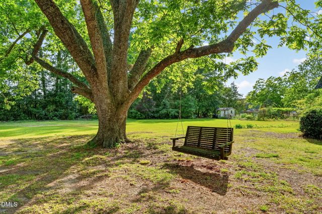 207 W 3rd Street, Princeton, NC 27569