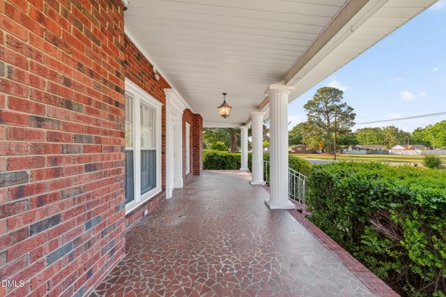 207 W 3rd Street, Princeton, NC 27569
