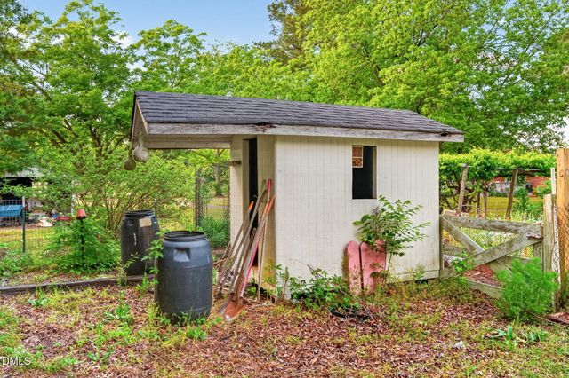 207 W 3rd Street, Princeton, NC 27569