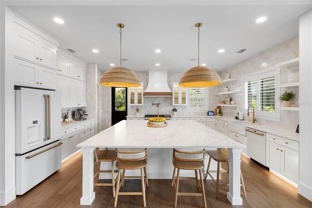 4634 HIGEL AVENUE, Sarasota, FL 34242