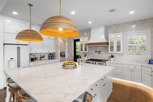 4634 HIGEL AVENUE, Sarasota, FL 34242