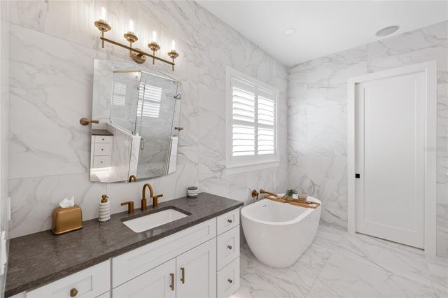 4634 HIGEL AVENUE, Sarasota, FL 34242