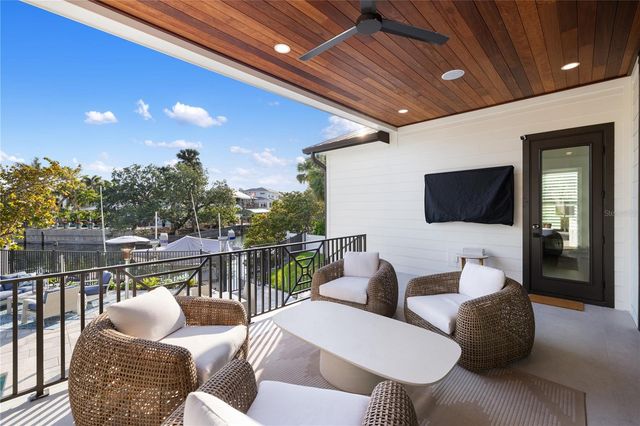 4634 HIGEL AVENUE, Sarasota, FL 34242