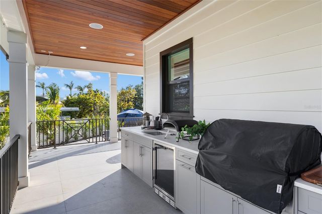 4634 HIGEL AVENUE, Sarasota, FL 34242