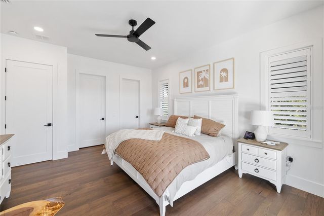 4634 HIGEL AVENUE, Sarasota, FL 34242