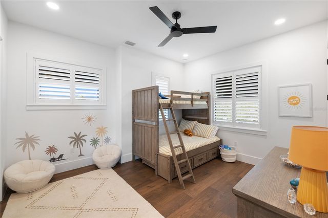 4634 HIGEL AVENUE, Sarasota, FL 34242