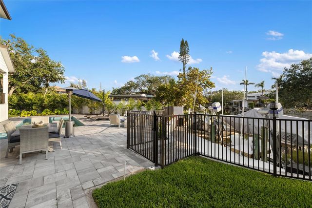 4634 HIGEL AVENUE, Sarasota, FL 34242