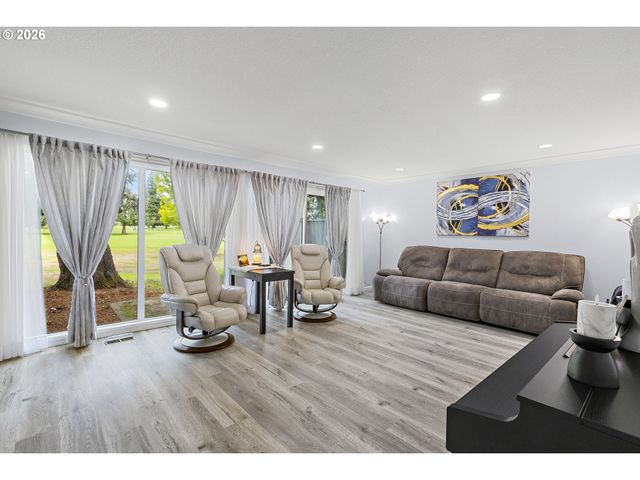 1200 Ne TERRITORIAL Rd 32, Canby, OR 97013