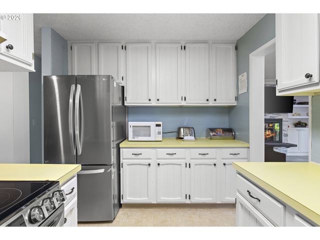 1200 Ne TERRITORIAL Rd 32, Canby, OR 97013
