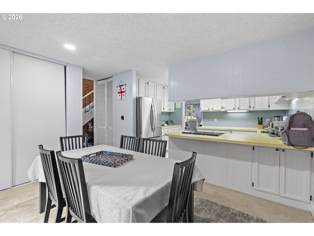 1200 Ne TERRITORIAL Rd 32, Canby, OR 97013