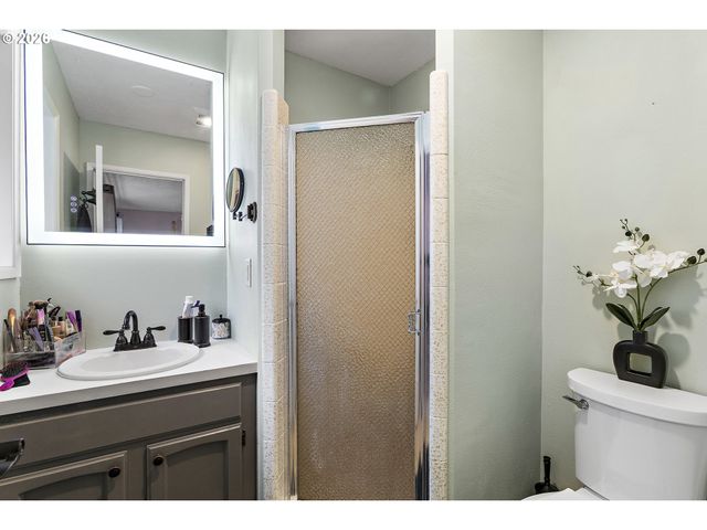 1200 Ne TERRITORIAL Rd 32, Canby, OR 97013
