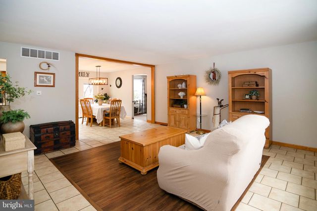 4643 JACKSON RD, Williamstown, NJ 08094