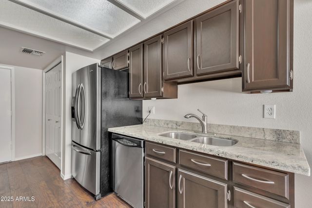 10 W GEORGIA Avenue 25, Phoenix, AZ 85013