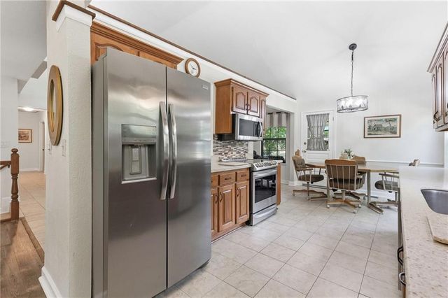 21820 S Martha Road, Peculiar, MO 64078