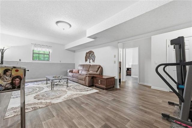 21820 S Martha Road, Peculiar, MO 64078