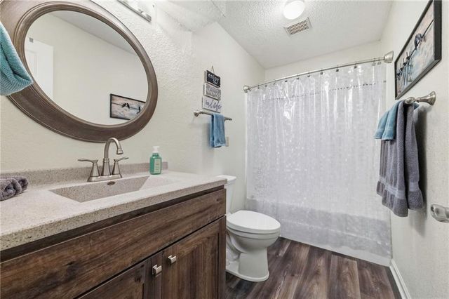 21820 S Martha Road, Peculiar, MO 64078