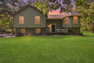 21820 S Martha Road, Peculiar, MO 64078