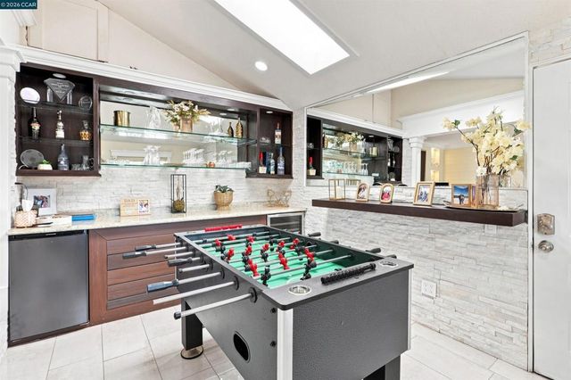 1386 Lichen Ct, Concord, CA 94521