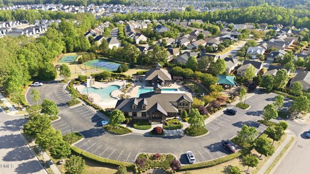 2827 Corbett Grove Drive, Raleigh, NC 27616
