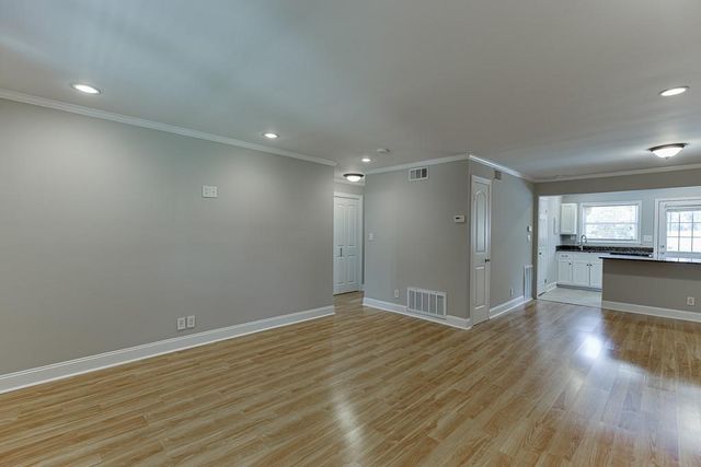 4282 Roswell NE Road D2, Atlanta, GA 30342