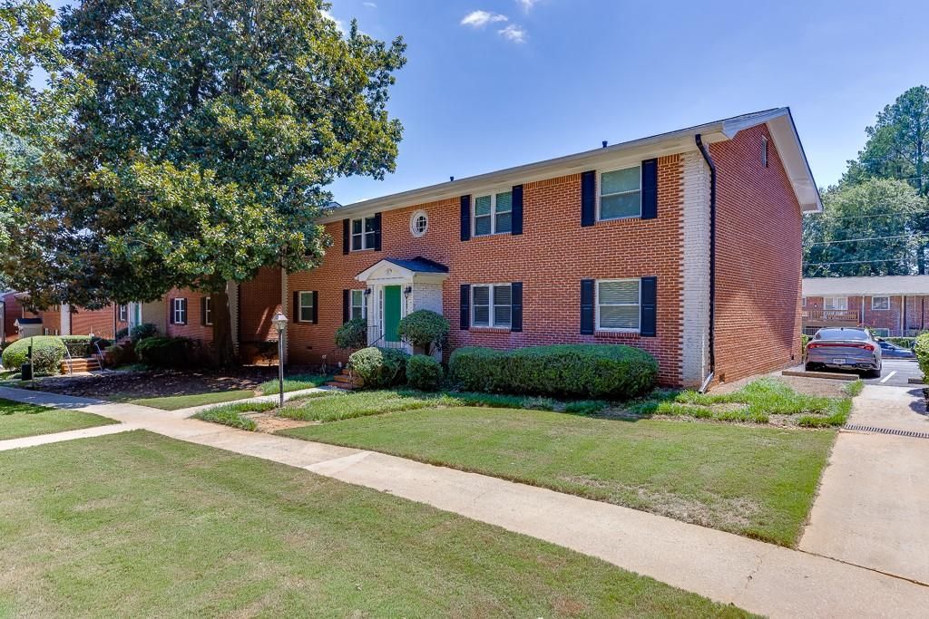 4282 Roswell NE Road D2, Atlanta, GA 30342