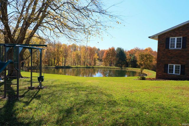 4627 S 50 E Road, Huntingburg, IN 47542