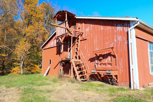 4627 S 50 E Road, Huntingburg, IN 47542