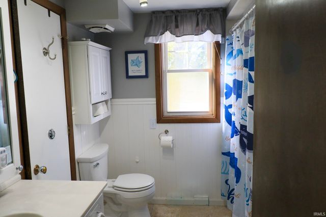 4627 S 50 E Road, Huntingburg, IN 47542