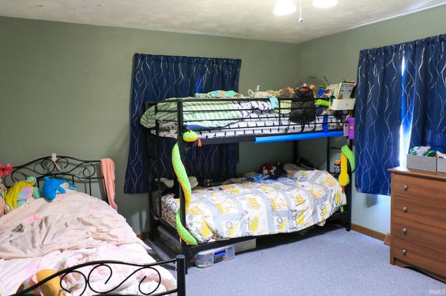 4627 S 50 E Road, Huntingburg, IN 47542