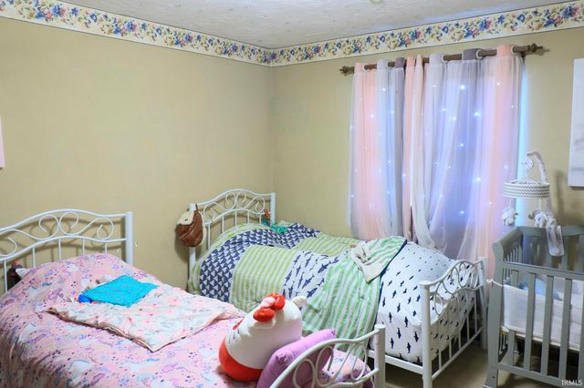 4627 S 50 E Road, Huntingburg, IN 47542