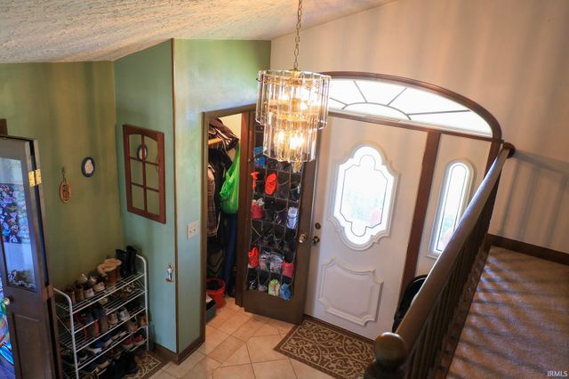 4627 S 50 E Road, Huntingburg, IN 47542