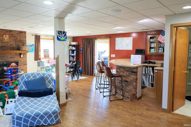 4627 S 50 E Road, Huntingburg, IN 47542