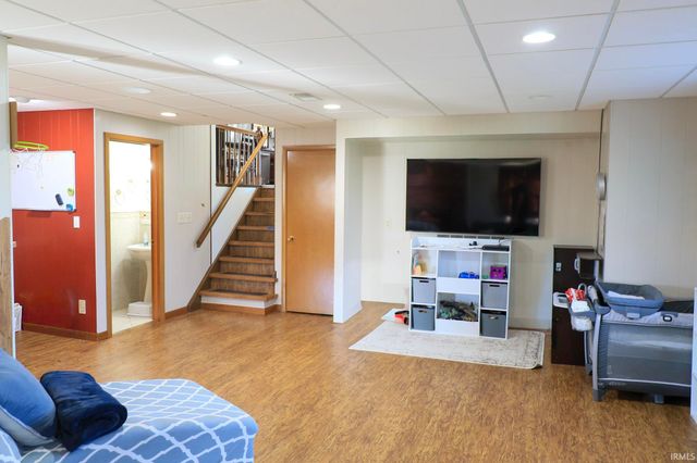 4627 S 50 E Road, Huntingburg, IN 47542