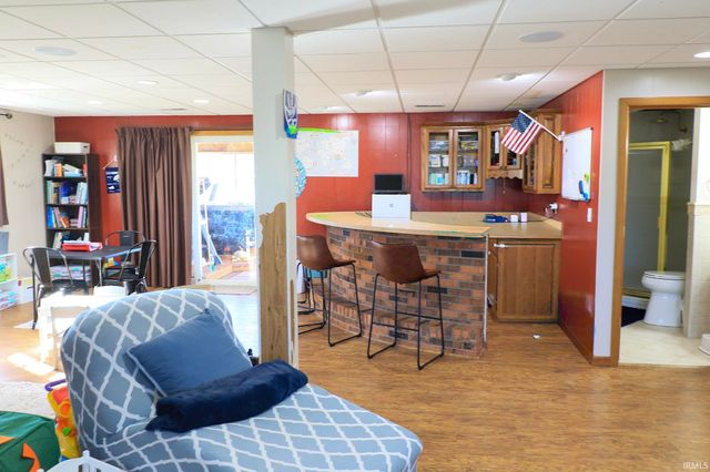 4627 S 50 E Road, Huntingburg, IN 47542