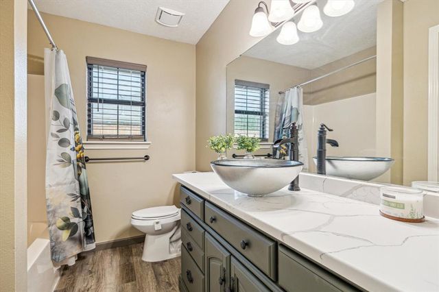 1159 Carey Drive, Angleton, TX 77515