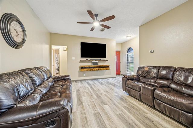1159 Carey Drive, Angleton, TX 77515