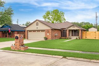 1159 Carey Drive, Angleton, TX 77515