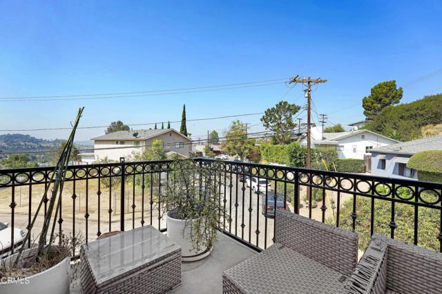 2779 Fyler Place, Los Angeles, CA 90065