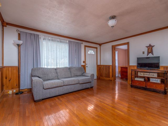 4934 State Highway 589, West Liberty, KY 41472