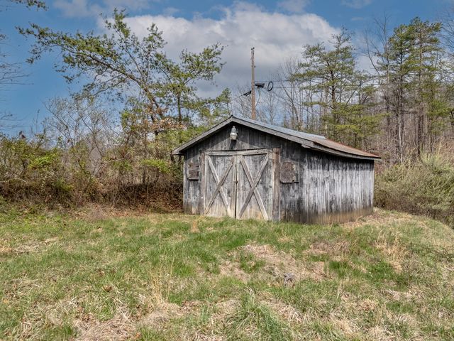 4934 State Highway 589, West Liberty, KY 41472