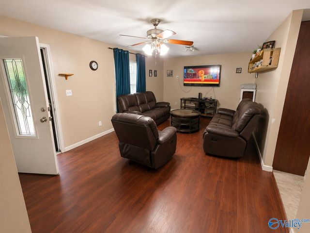 122 Highway 231, Arab, AL 35016