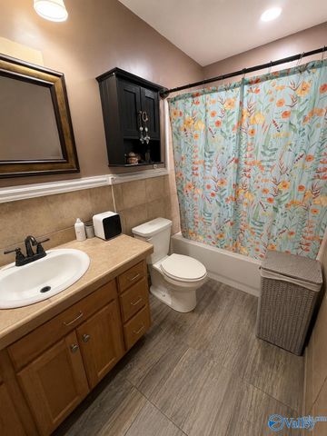 122 Highway 231, Arab, AL 35016