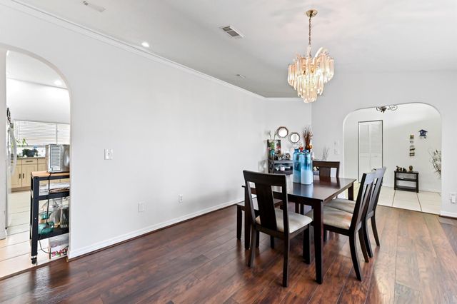 1014 SW Canary Terrace, Port St Lucie, FL 34953