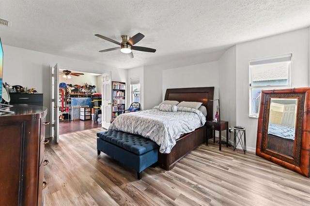 1014 SW Canary Terrace, Port St Lucie, FL 34953