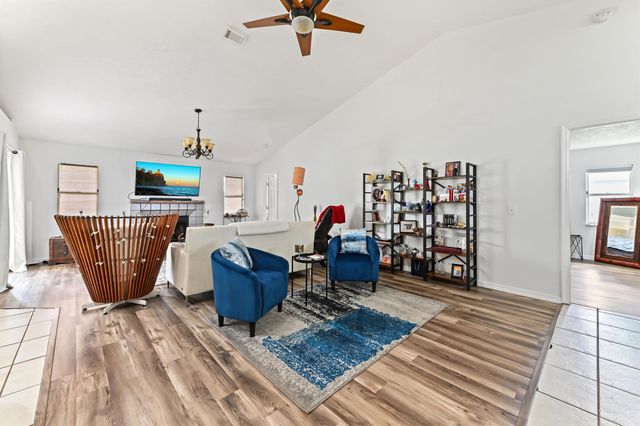 1014 SW Canary Terrace, Port St Lucie, FL 34953