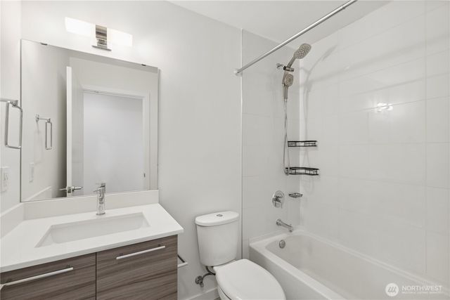 1017 W Crockett Street, Seattle, WA 98119