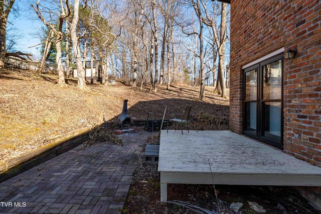 127 Markwood Circle, Jonesborough, TN 37659