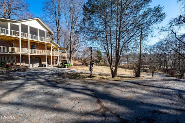 127 Markwood Circle, Jonesborough, TN 37659